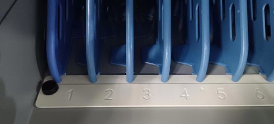 CE AC Şarj DC Şarj ve USB Tip-A Tip-C Kasa Depolama IPad Şarj Arabası Tekerlekli Mobil Şarj Dolabı