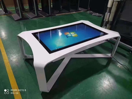 Modern Tasarım 32 inç Kapasitif Dokunma Masası 350cd/m2 Çocuklar için USB Port Oyuncu Android veya win ile okul öğretimi