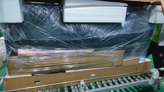 8G / 128G İçeriye 2 * 15W hoparlör ve Ram And Rom ile seçmeli akıllı TV