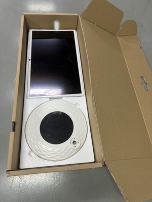 iBoard 32 Inch Android 13 Akıllı Dokunmatik Ekran Kablosuz Ekran Kamera ile 5-7H Uzun Pil Süresi Düzenlenebilir Stand