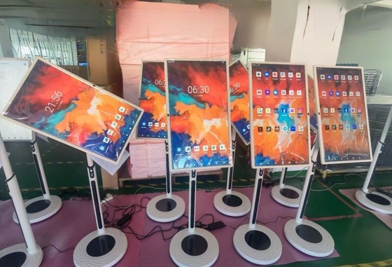 iBoard 32 Inch Android 13 Akıllı Dokunmatik Ekran Kablosuz Ekran Kamera ile 5-7H Uzun Pil Süresi Düzenlenebilir Stand