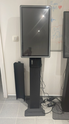 Sipariş taraması ile toptan 23.8 inç 27 inç 32 inç Yerüstü Dijital Tabela Ekranı Reklam Yerüstü Kiosk Kapasitif Dokunma Android veya Windows Sistemi ile