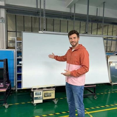 Eğitim ve iş için kızılötesi dokunuş ve jest tanıma ile 120 inçlik etkileşimli beyaz tahta