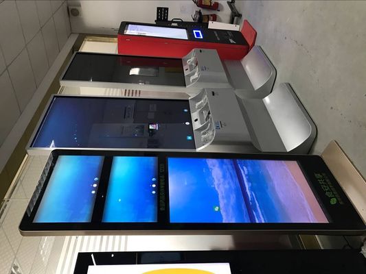 CE FCC LED Kiosk Ekranı İnteraktif Dijital İşaret Pencere Sistemi İş Reklamı için