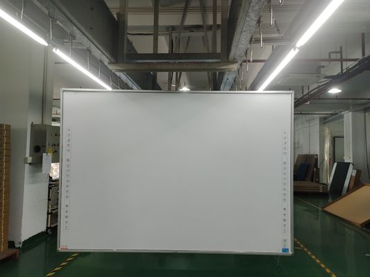 Fabrika Doğrudan Seramik veya Parlak Plastik Yüzey IR 20 Dokunma Noktası Etkileşimli Whiteiboard Akıllı Dokunma Paneli Hızlı ve Kolay Navigasyon İçin Her Yanında 22 Pcs Hızlı Tuşları ile Okul Eğitimi Beyaz Tahta